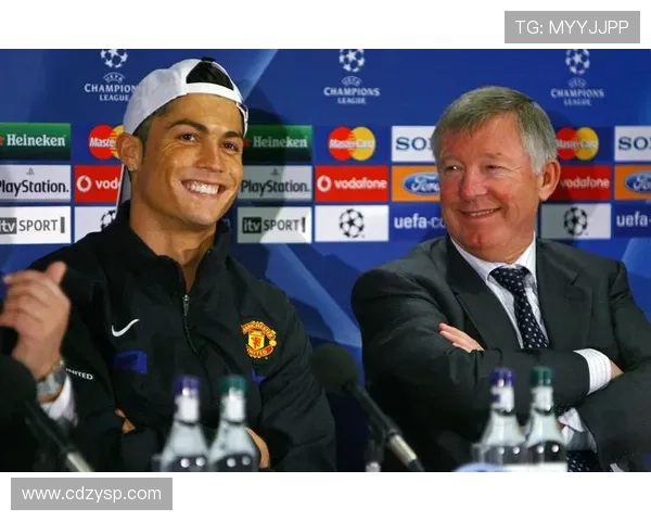 麦肯尼谈与C罗共踢球经历及成长选择